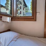 Au Coeur De - La Ginabelle, Calme Avec Piscine, Sauna & Garage 아파트 *