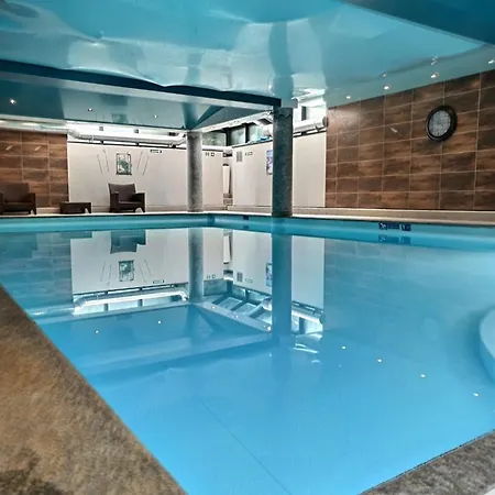 Au Coeur De - La Ginabelle, Calme Avec Piscine, Sauna & Garage Apartament *